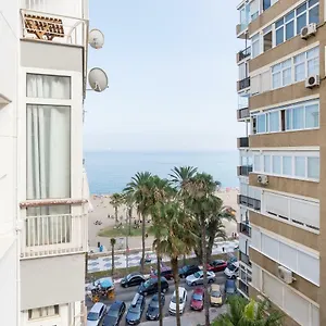 bright-beachfront-studio-walk-to-old-town.1costadelsol.com/
